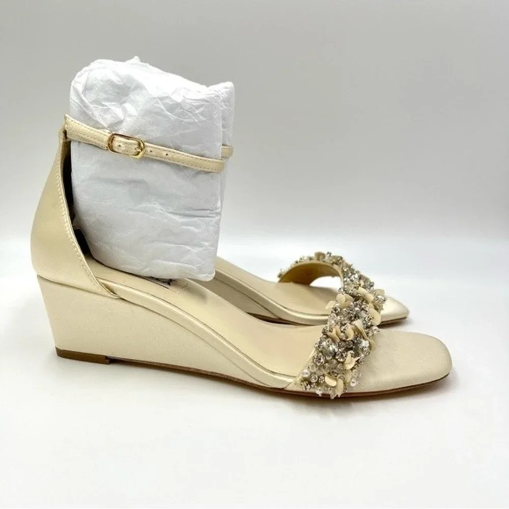 Badgley Mischka Size 6 Teasha Ivory Satin Jeweled Low Wedges Sandals Heels Shoes